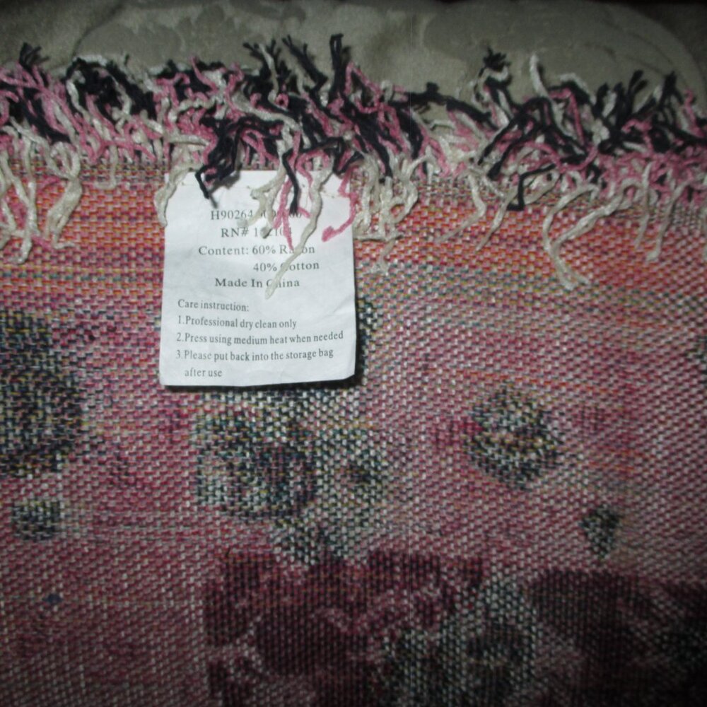 Weaved Rose Throw - Picture 3 of 11